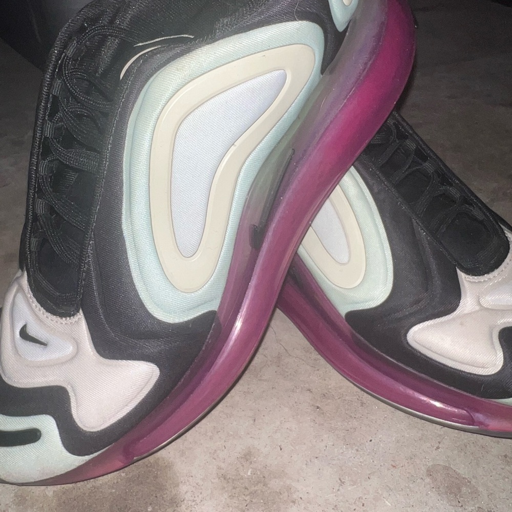 Nike Women's Air Max 720 Black and Mint